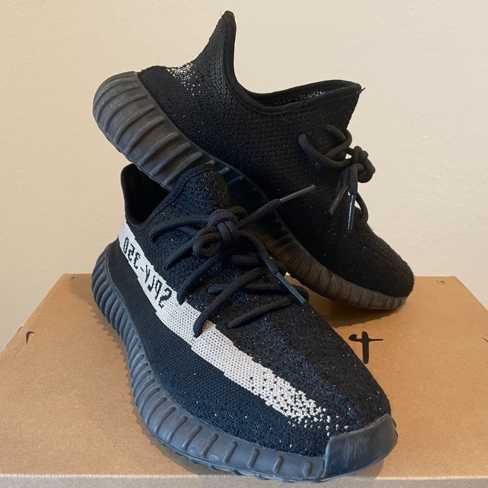 AUTHENTIC YEEZY BOOST 350 V2 'OREO'